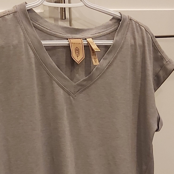 Indygena cap sleeved top - Picture 8 of 8